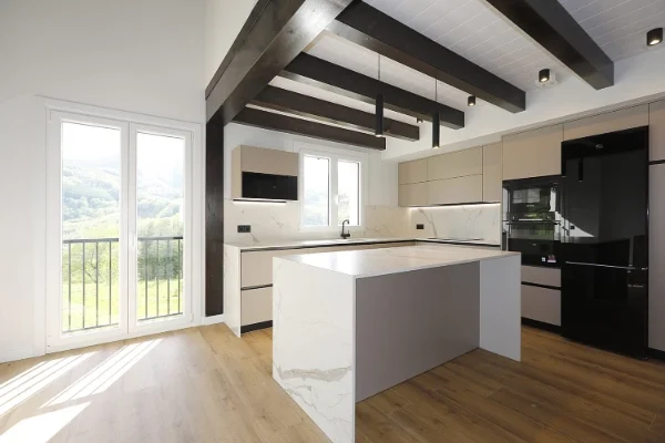 hero-home-proyectos-ceramica-cocina-02